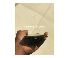 iPhone 11 Pro Max (Gevey unlocked) - 4