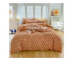 Six pieces king size bedsheets