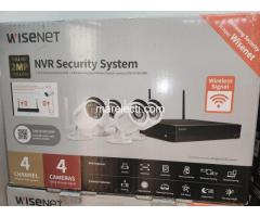 Samsung Wisenet SNK-B73041BW 4 channel NVR Surveillance System with 1TB HD Remote view